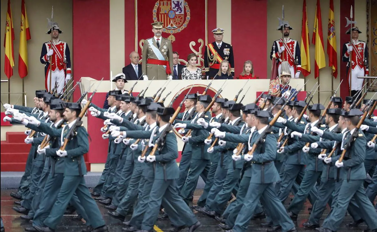 Horario del desfile de las Fuerzas Armadas y TV Por qué el 12 de